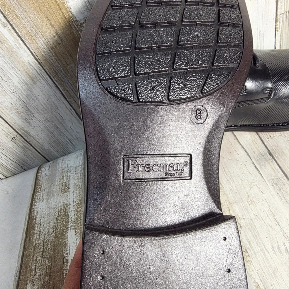 Freeman black textured